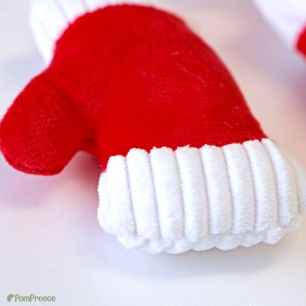 画像15: 【ポイント10倍で会員様はお得】NEW 犬 猫用 おもちゃ PeePeeTOY Xmasハッピー手袋 (15)